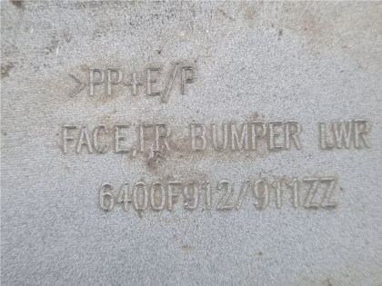 KL1T Első lökhárító burkolat  20210817_112611 (1)